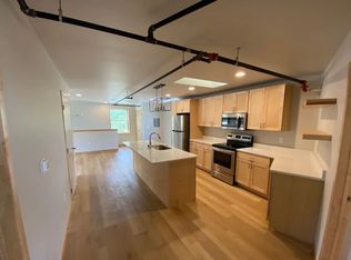 1120 N Dodge St, Iowa City, IA 52245