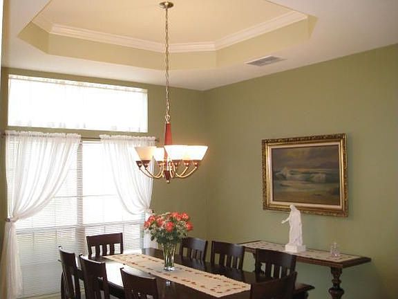 Elegant Formal Dining
