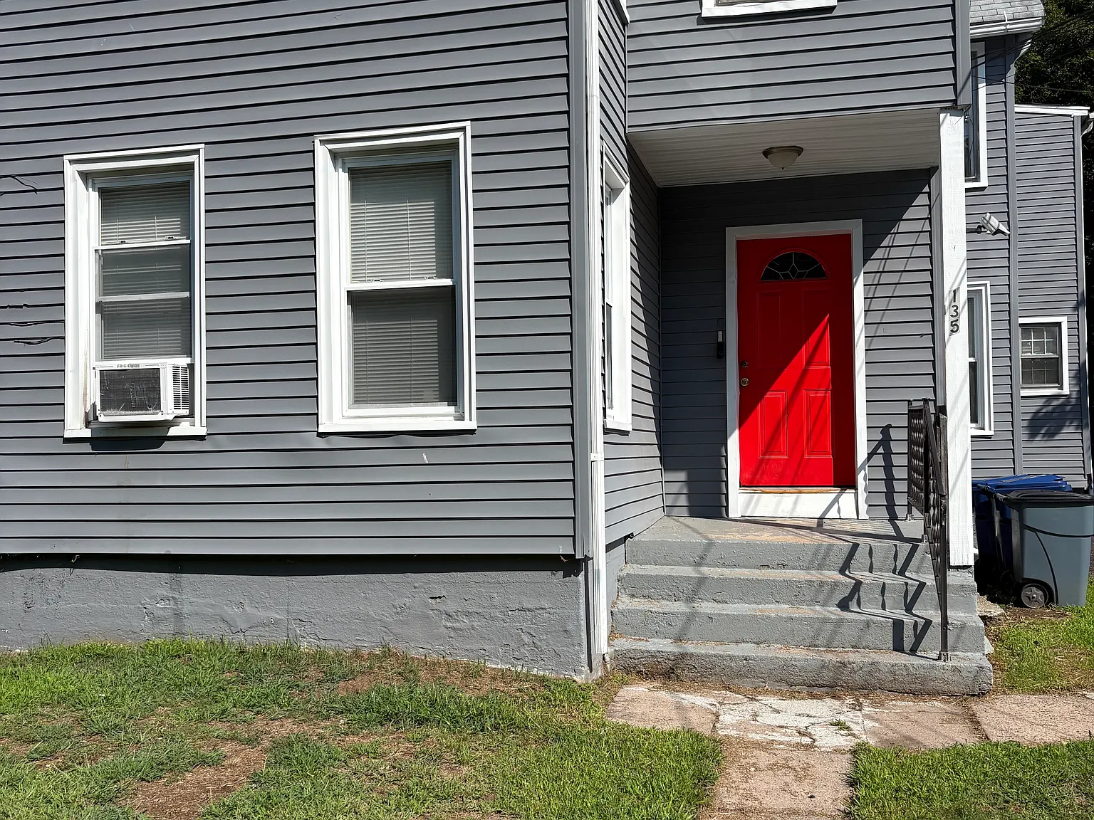 1 bed, 1100 sqft, $1,600 — Photo 1