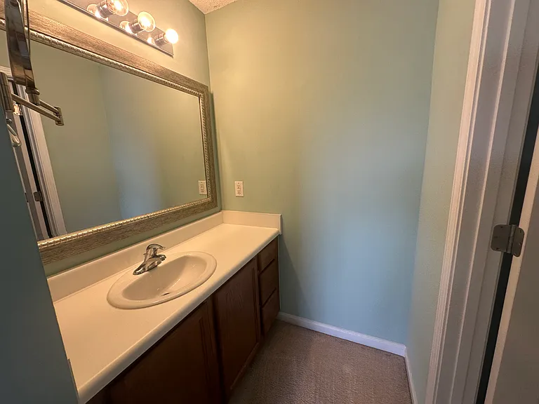 7728 Oliver Park Dr — Photo 17