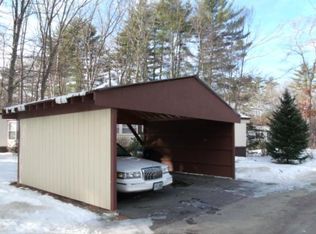 16 Queens Ln, Epsom, NH 03234