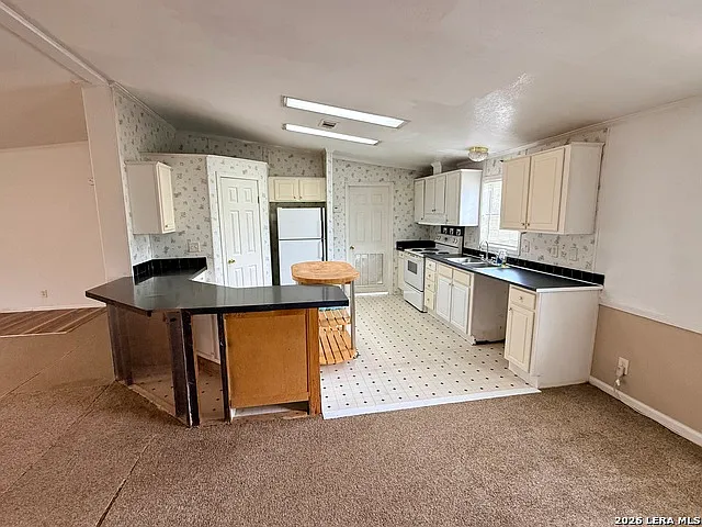 254 Kens Rd — Photo 11