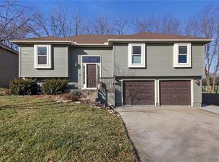 1005 Truman St, Pleasant Hill, MO 64080