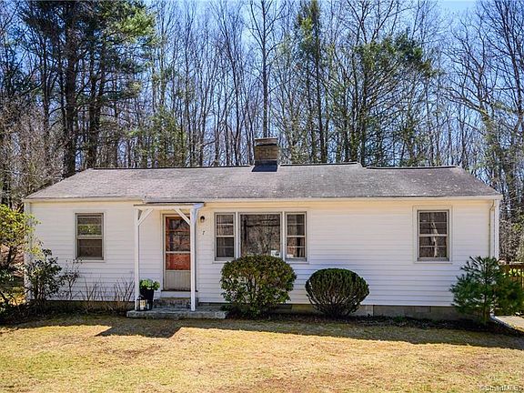 4th image of 7 Rockwood Ln