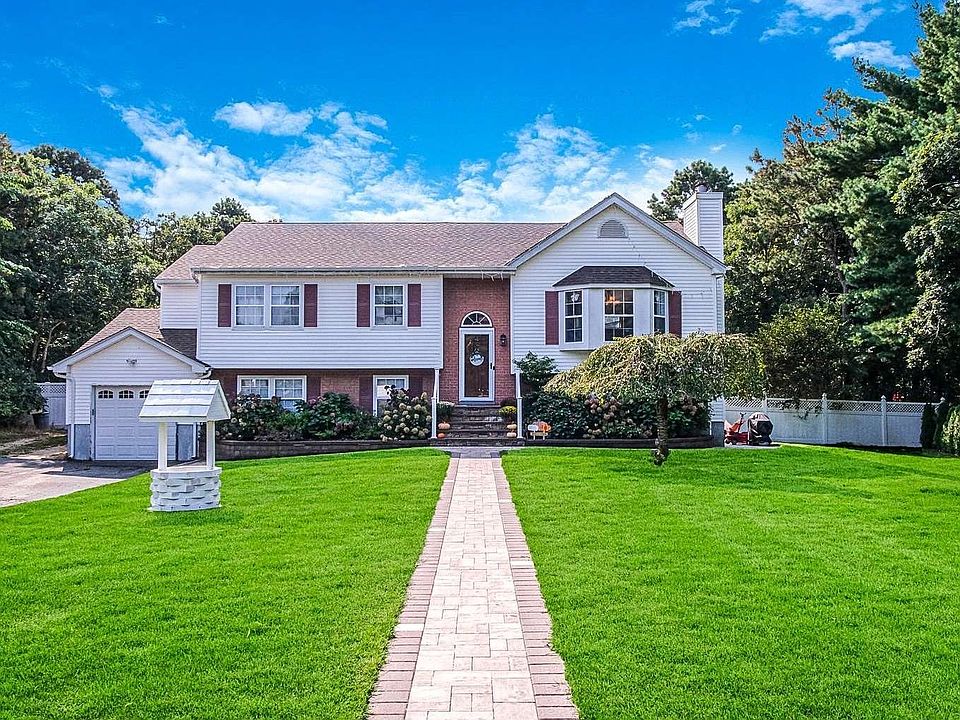 4 Kross Court, Medford, NY 11763 Zillow