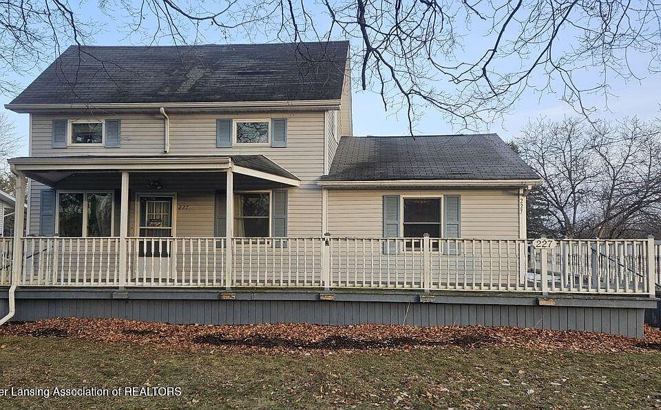 1st image of 227 Barber St