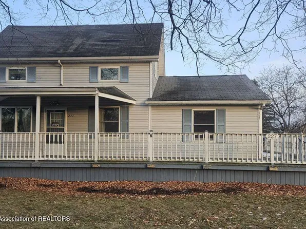 227 Barber St, Ithaca, MI 48847