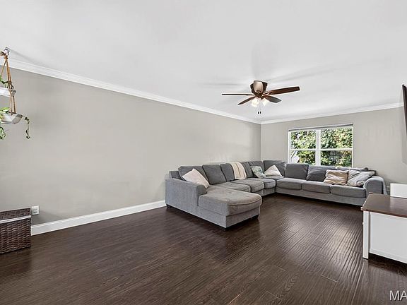 5th image of 317 Hunters Heights Dr