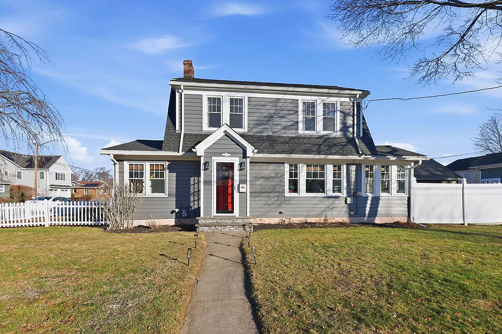 4 bed, 1866 sqft, $4,750 — Photo 1