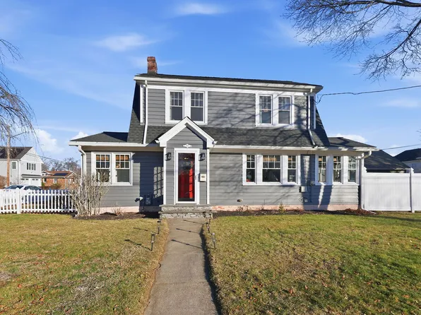 82 Miller Ave, Milford, CT 06460