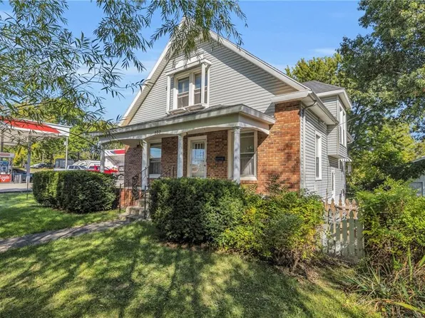 802 E Main St, Richmond, MO 64085