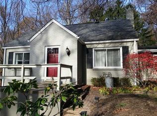 417 Valley Dr, Pittsburgh, PA 15215