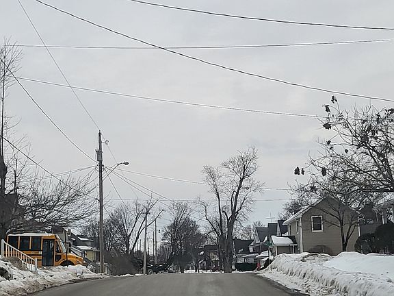 4th image of 436 W North Ave