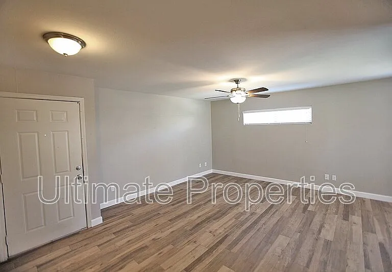 5520 W Alice Ave — Photo 5