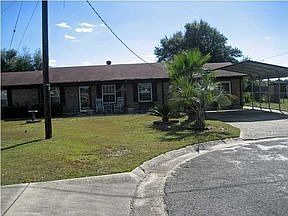 5th image of 10 Usher Cir
