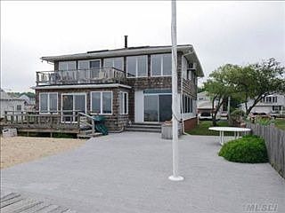 2nd image of 31 Bayview Ave W