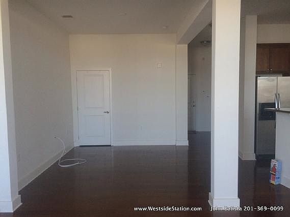 4th image of 55 Mallory Ave APT 58