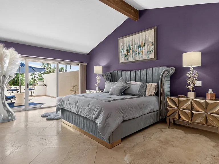 216 W Kavenish Dr — Photo 17