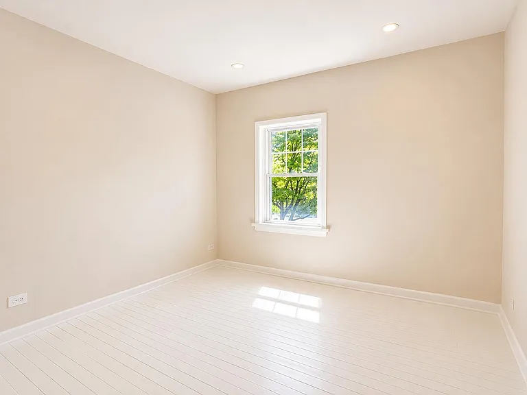 15300 Red Arrow Hwy #3 — Photo 13