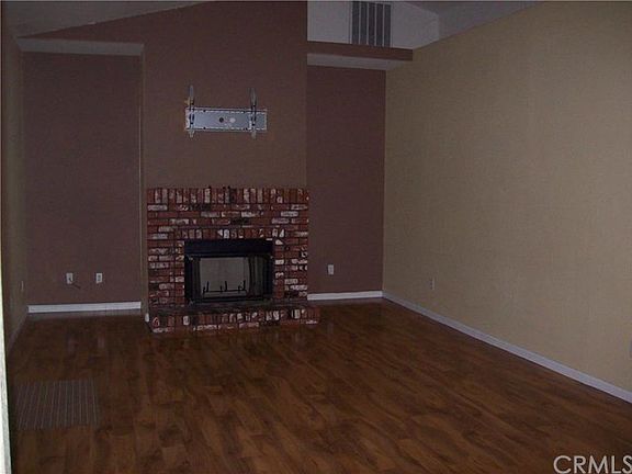 4th image of 1170 Stratford Ave