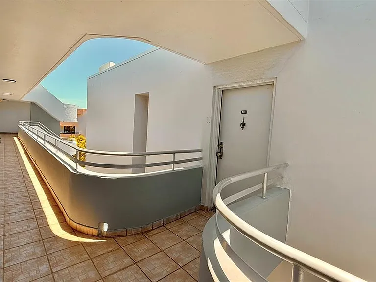 8201 Byron Ave #501 — Photo 27