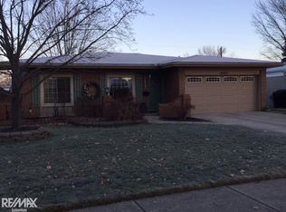 14493 Edshire Dr, Sterling Heights, MI 48312