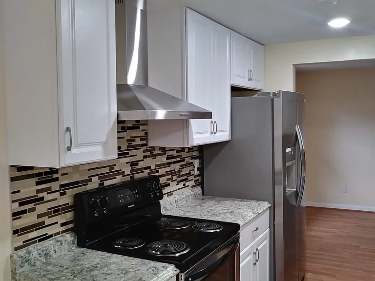 7 Big Stone Ct — Photo 7