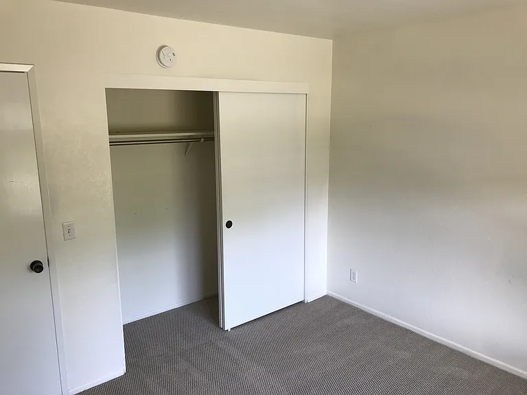 346 Oliver Rd — Photo 8