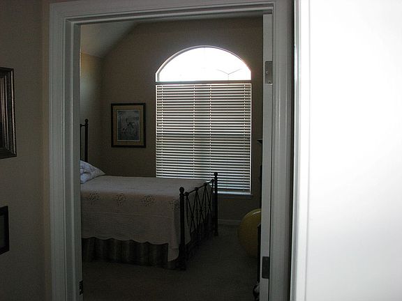 5th image of 8895 Glen Cir