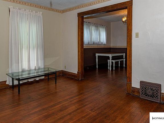 3rd image of 518 N Pennsylvania Ave