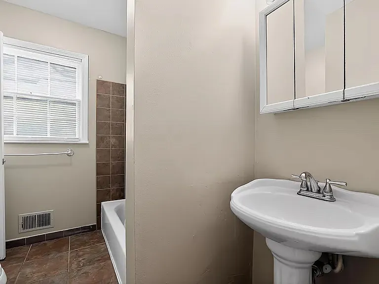 516 Argonne Dr — Photo 13