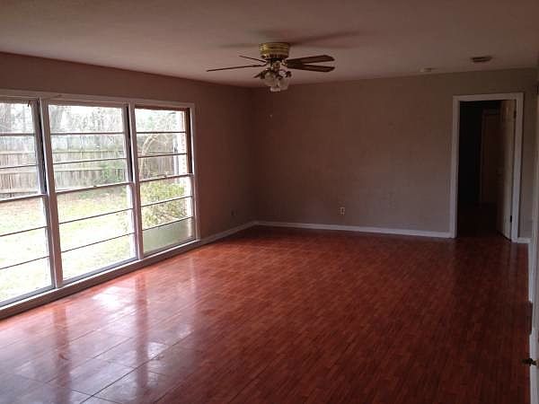 2nd image of 1006 Laura Ave