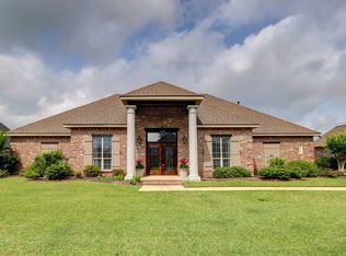 5128 E Worthington Dr, Lake Charles, LA 70605