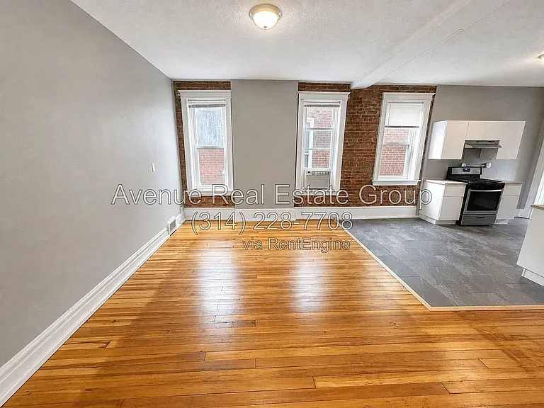 3323 Nebraska Ave #2F — Photo 3