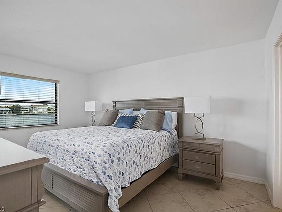 5th image of 271 Southbay Dr E #122
