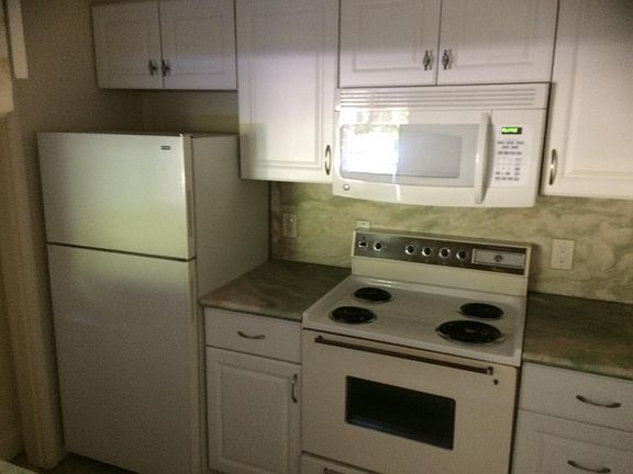 2nd image of 929 Fulton Ave