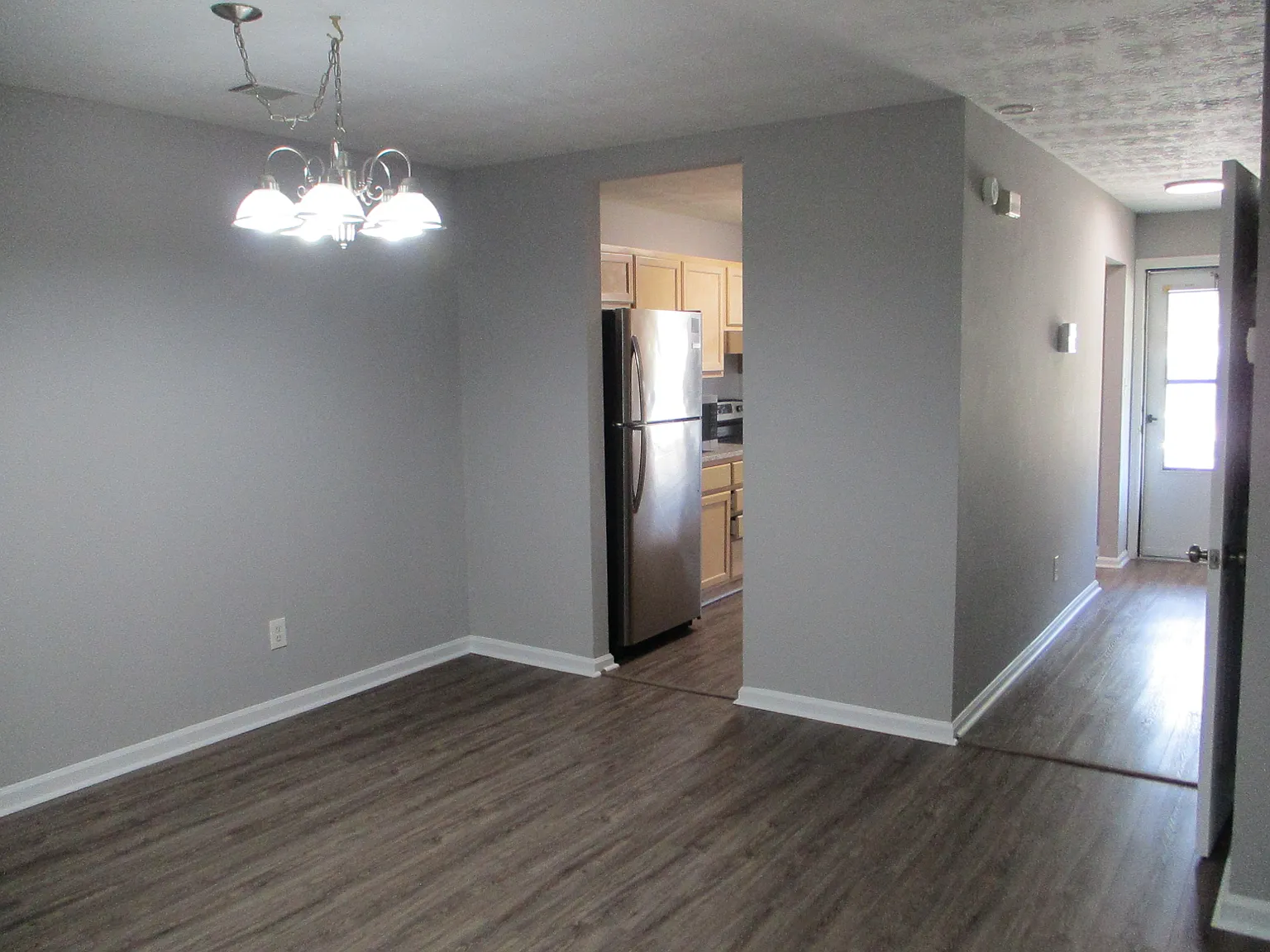 2 bed, 1092 sqft, $1,300 — Photo 3