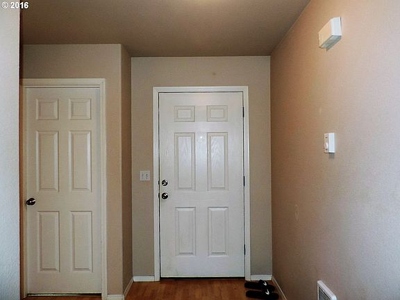 2nd image of 1210 SE Marshland Ave