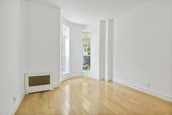 Rented by Compass | media 15