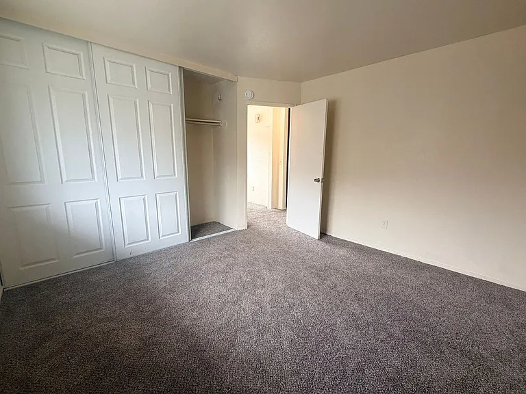 516 W. Valley Blvd — Photo 6