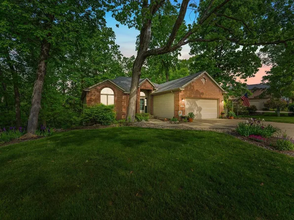 242 S Cross Creek Way, Columbia City, IN 46725