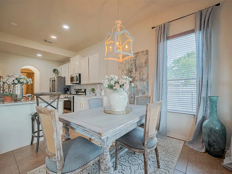 25203 Melody Oaks Ln — Photo 10