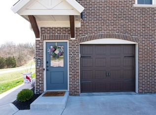 890 Yorkshire Dr, Alexandria, KY 41001