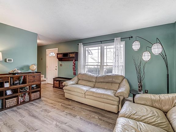 5th image of 5335 Old Creek Ln