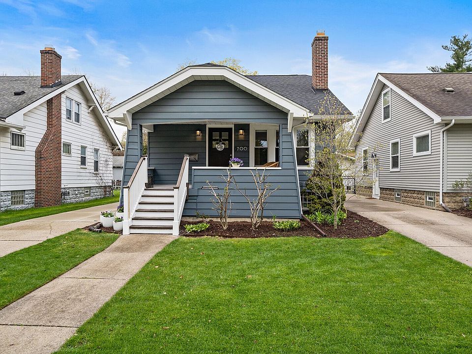 1st image of 700 S Rembrandt Ave