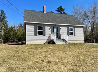 5 Seaveys Rd, Ellsworth, ME 04605