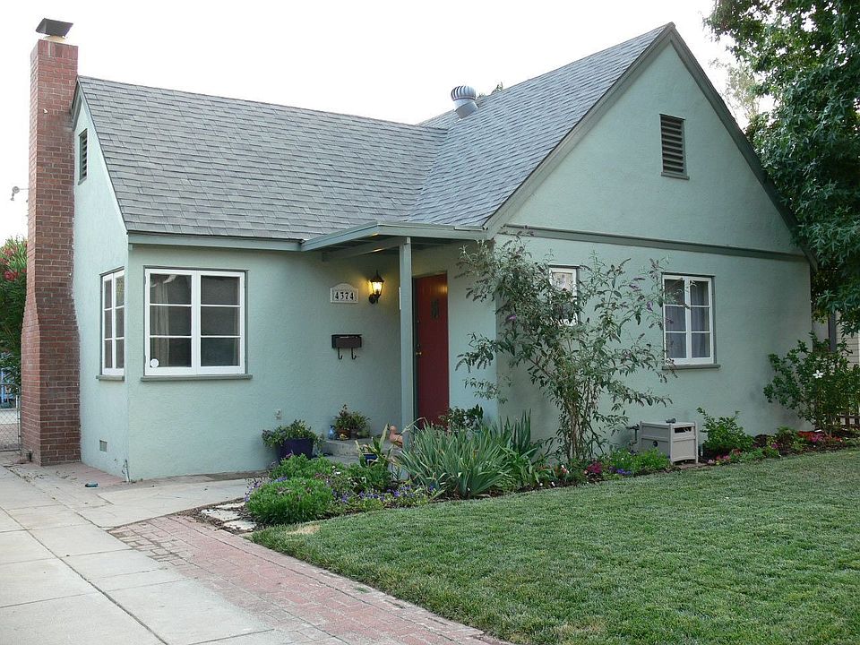 Front view of 4374 Rosewood Place, Riverside CA 92506