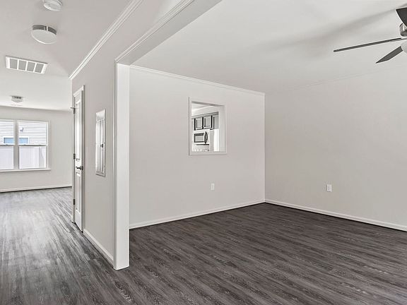 5th image of 317 Glenellen Loop Rd
