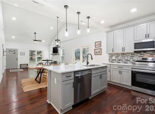 2224 Weyland Ave, Charlotte, NC 28208