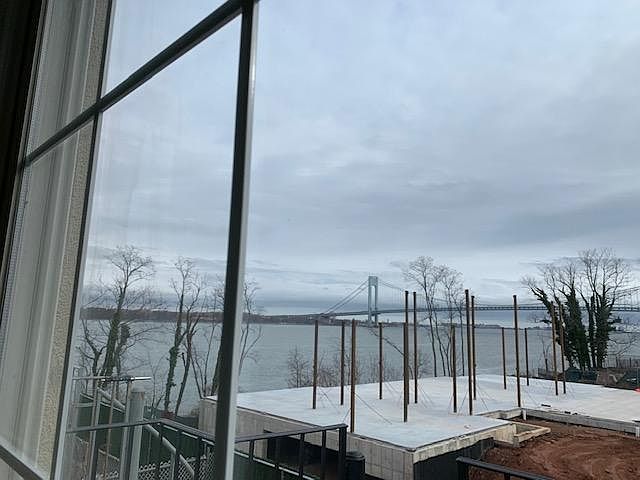 1st image of 28 Waterview Ct #2